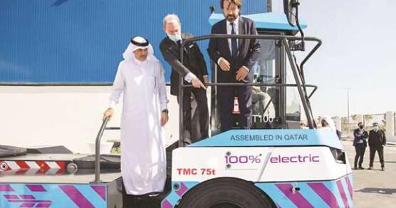 QTerminals接收第一台卡塔尔制造的先进电动拖拉机