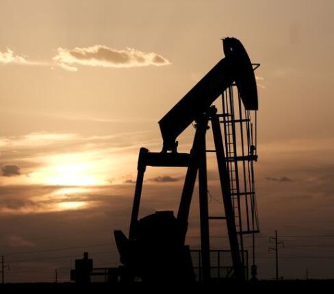 沙特阿拉伯承诺单方面减产后石油升至11个月高点