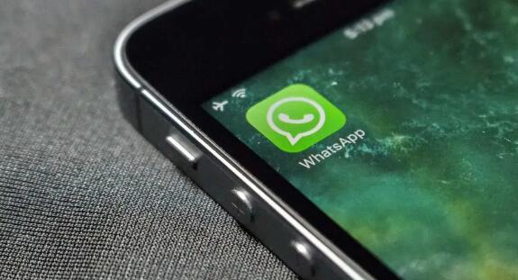 WhatsApp在其Android和iOS测试版应用程序中推出了动画贴纸