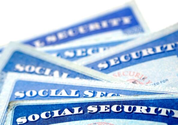 新的两党法案旨在拯救社会保障