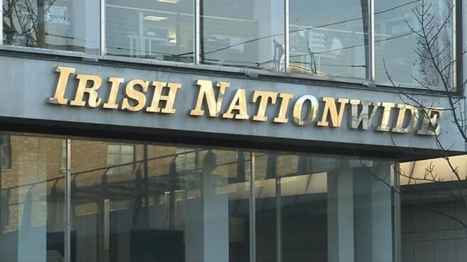 前爱尔兰全国建筑协会英国老板被中央银行罚款20万欧元