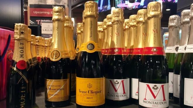 法国香槟产业集团对俄罗斯新香槟法感到愤怒