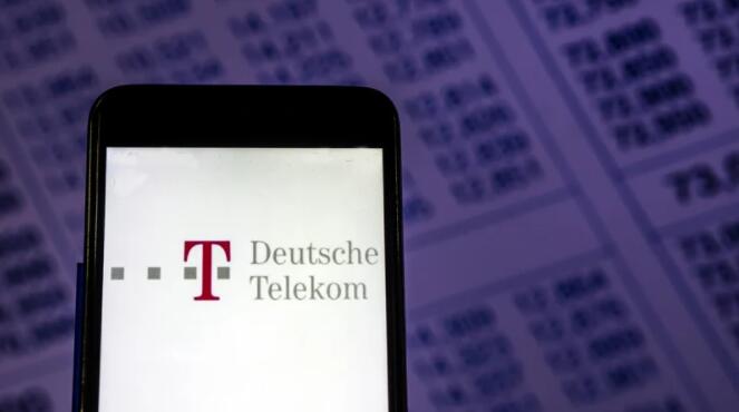 德国电信在出售荷兰子公司T-Mobile的同时 增持其在美国的股份