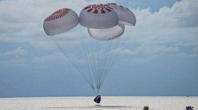SpaceX揭示了Inspiration4太空飞行期间警报响起